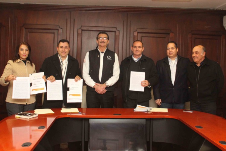 Rector de la UAT inicia entrega de nombramientos