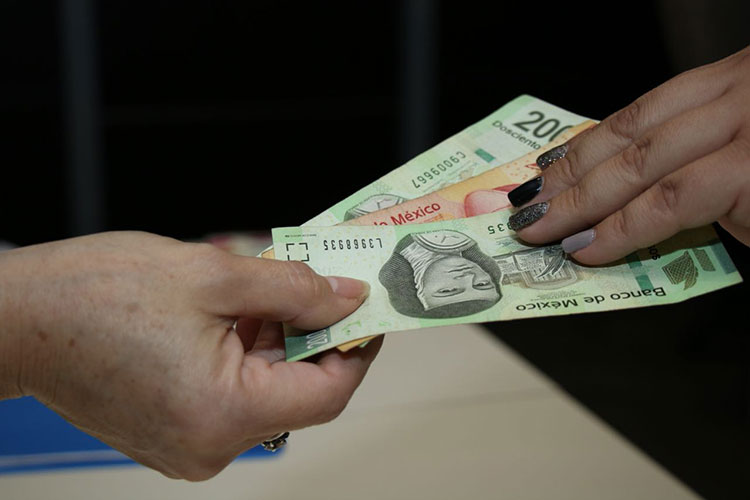 Empresas sí pagaron aguinaldos, asegura ST