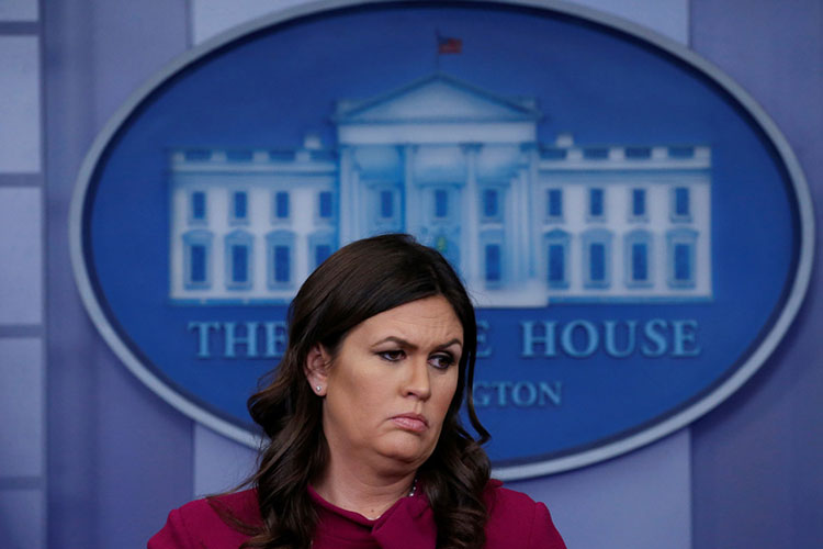 Se deslinda Casa Blanca de dimisión de ‘número dos’ de FBI