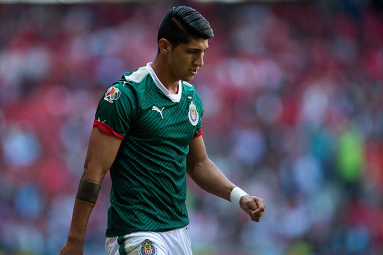 Una baja más en el Tri, Pulido fuera de la convocatoria