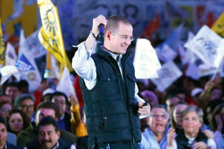 Anaya percibe $172 diarios y gasta $187 mil, informa el INE