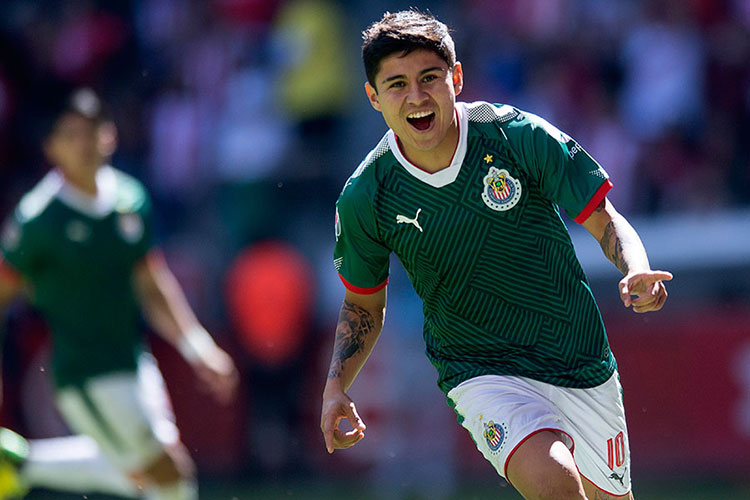 ‘Chofis’ rescata un punto para Chivas de visita en el ‘infierno’