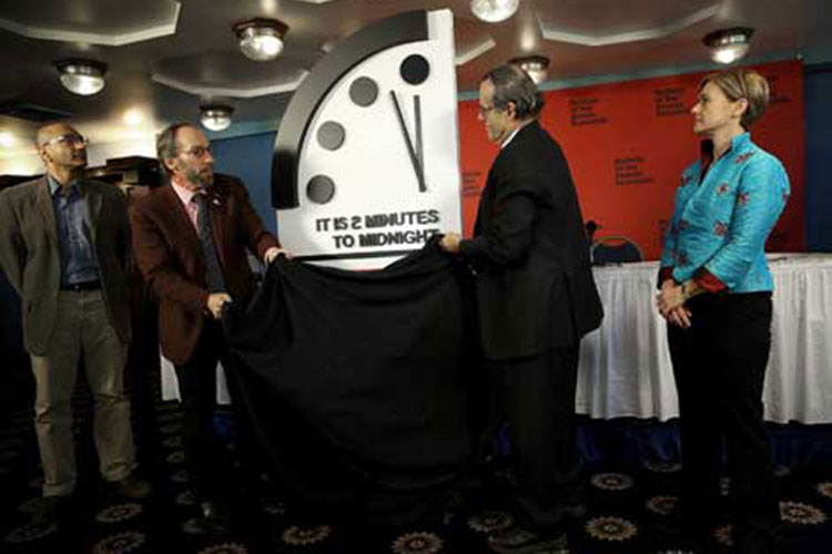 Con Trump, más cerca el apocalipsis nuclear: científicos