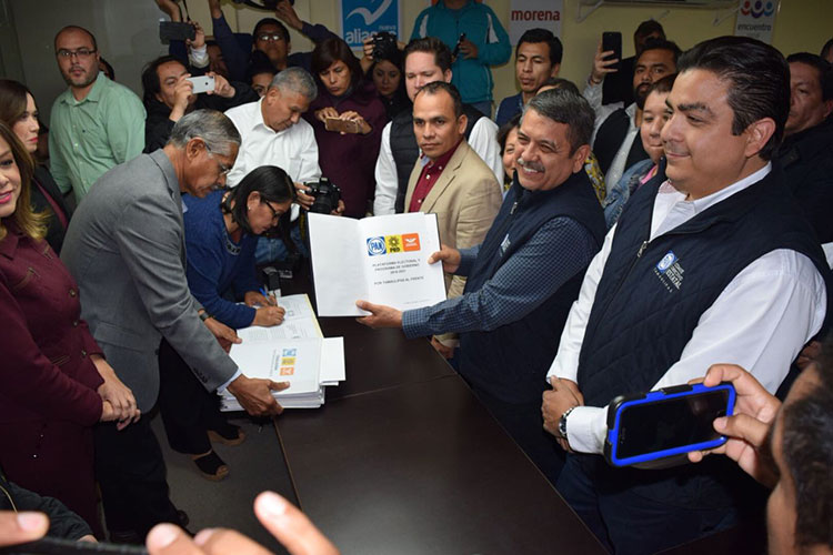 Puede haber alianzas de facto si se quiere: Elpidio Tovar
