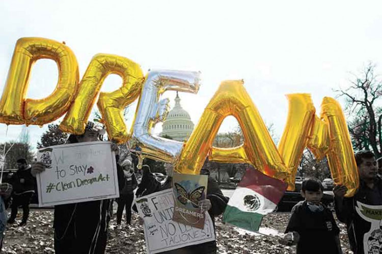 ‘Demócratas no quieren DACA’