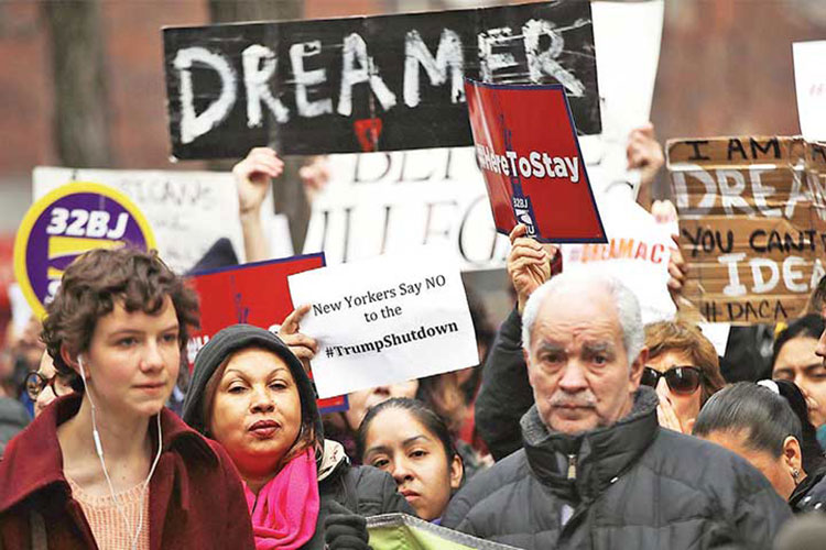 Declara Casa Blanca muerta propuesta bipartidista migratoria