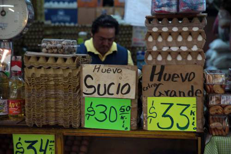 Se dispara precio del huevo por gasolinazo: vendedores