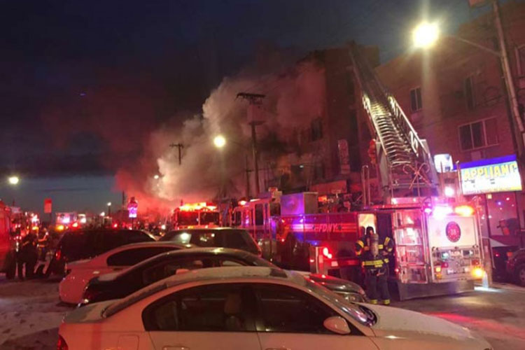 Ocho heridos en incendio en edificio de ciudad de Nueva York