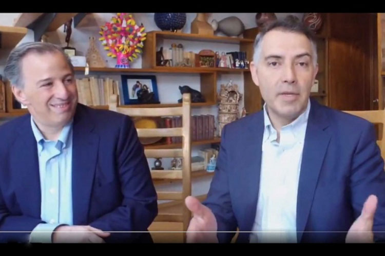 Deja Julio Di-Bella al PAN y va a la precampaña de Meade