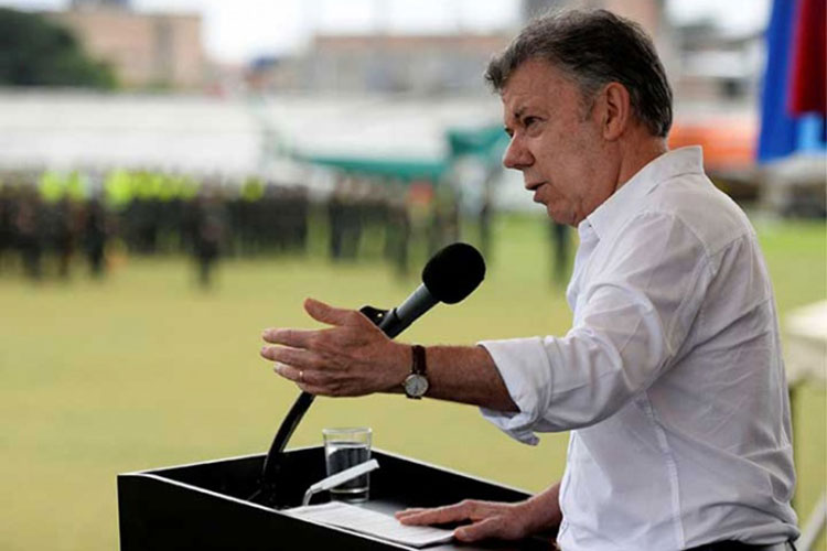 Gobierno de Colombia ofrece al ELN reanudar diálogo de paz