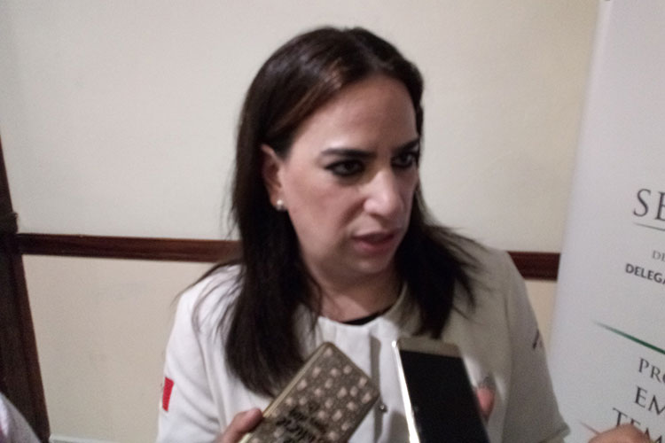 Recibe el Seguro de Jefas de Familia 70 huérfanos por violencia