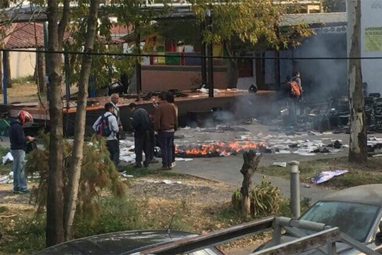 Se desata violencia en un mitin de Claudia Sheimbaum en Coyoacán