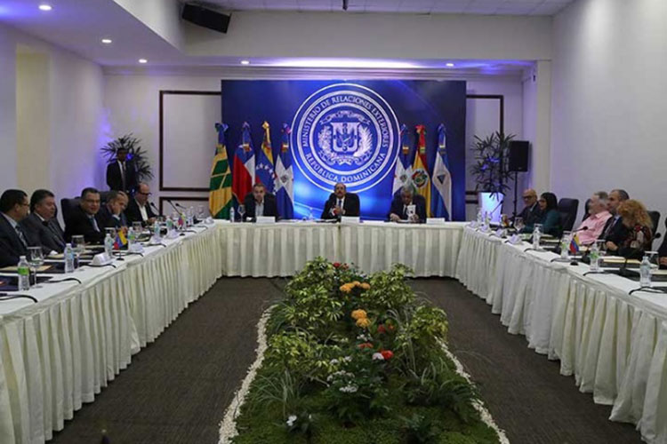 Gobierno y oposición venezolana buscan destrabar acuerdos en nueva ronda de diálogo