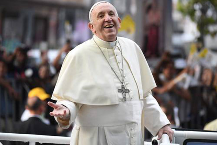 El papa Francisco comienza tensa visita a Chile