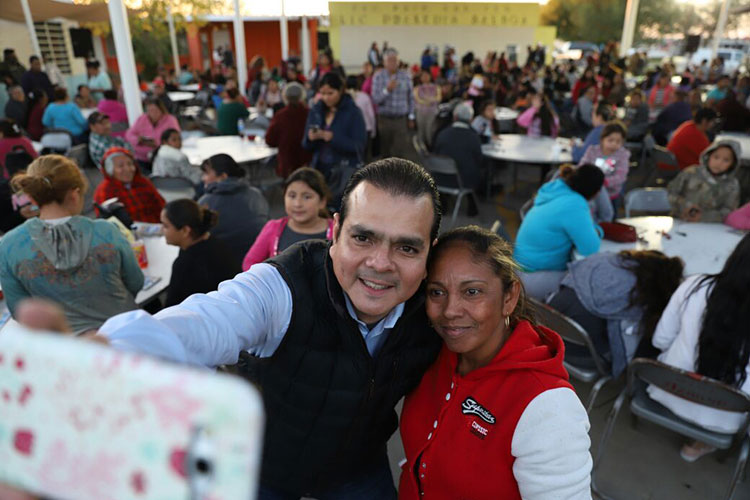 Convive alcalde con vecinos de ‘Altavista’ ‘Roma’ y ‘CNOP’