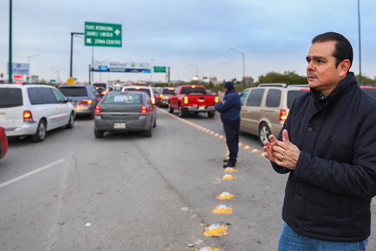 Supervisa alcalde correcto uso de carriles en Puente 2