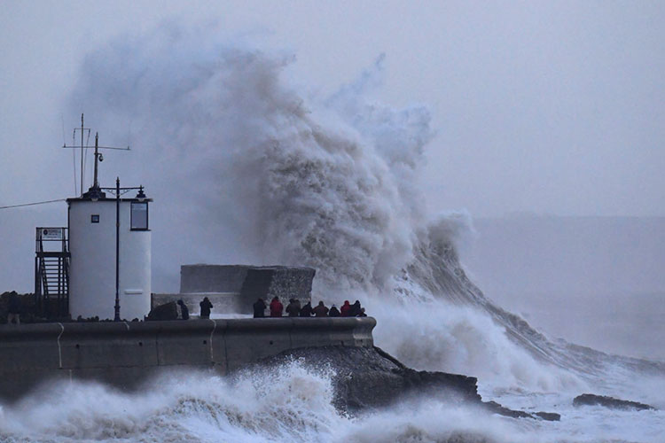 Europa es perturbada por tormenta invernal Eleanor