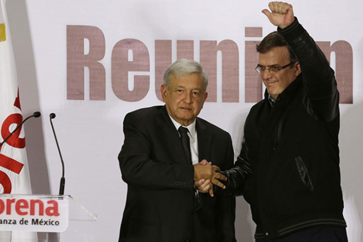 Ebrard está ‘encantadísimo’ de volver a la política