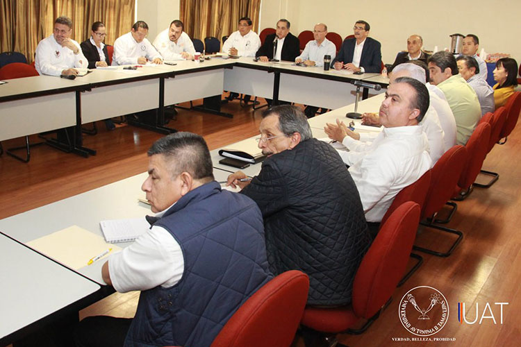 Evalúa UAT avances del plan de desarrollo institucional