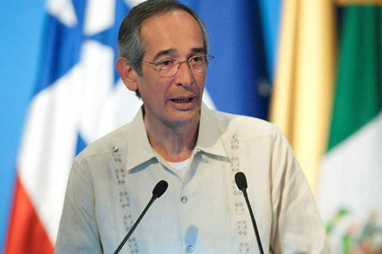 Justicia guatemalteca arresta al expresidente Álvaro Colom