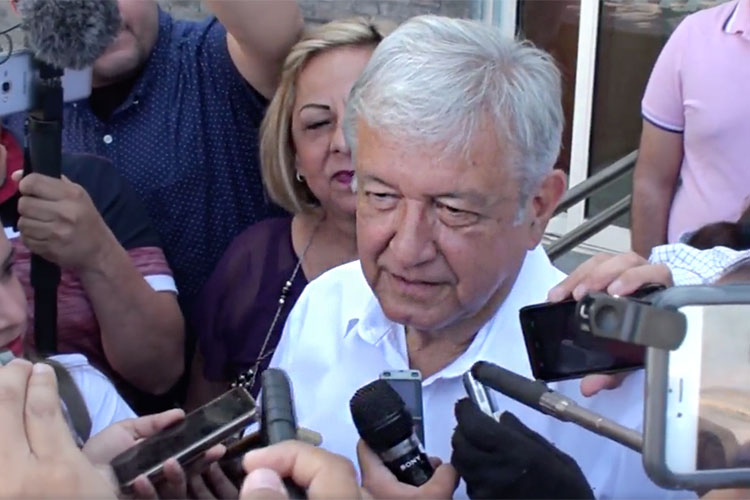 Promete AMLO reducir IVA e ISR en la frontera