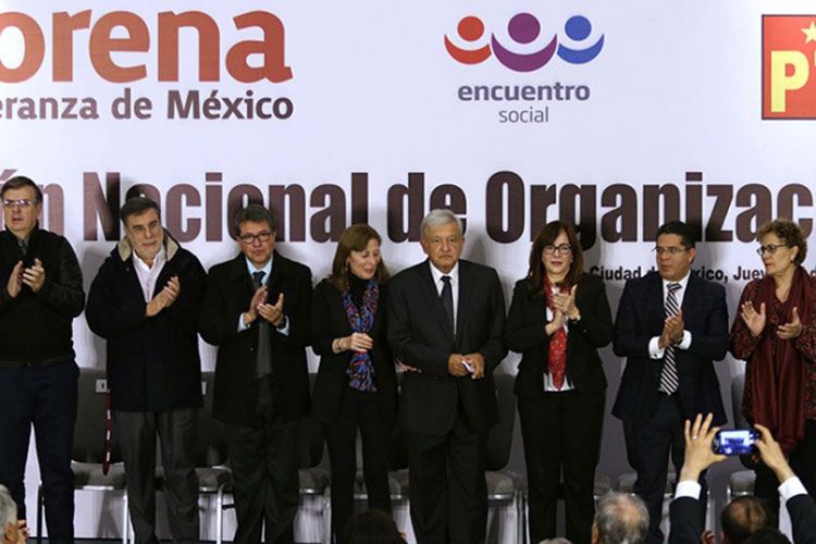 AMLO presenta a coordinadores encargados de ‘defender el voto’