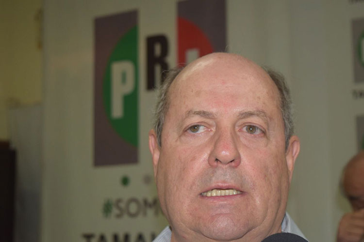 Me quedo en el PRI: Cárdenas
