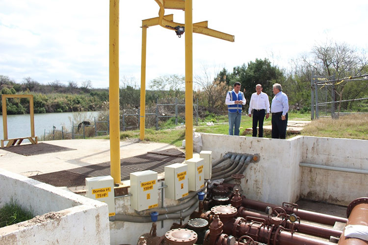 Comprueba CEAT calidad de agua en Nuevo Laredo