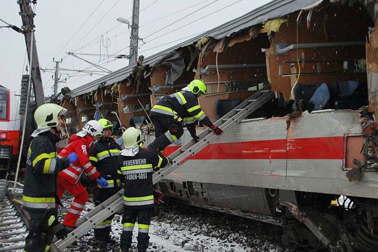 Choque de trenes en Austria deja al menos un muerto y varios heridos