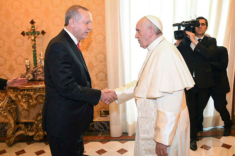 El Papa recibe al presidente turco; tratan crisis de Jerusalén