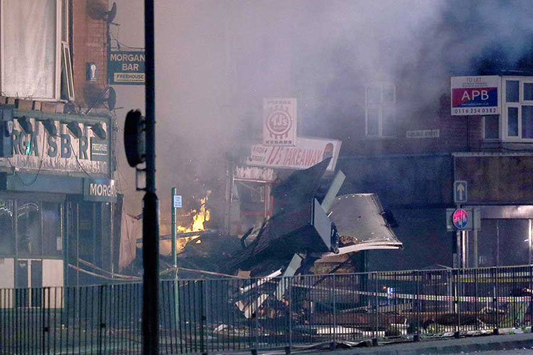 Suman 4 muertos por explosión en ciudad inglesa de Leicester