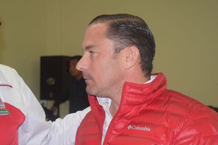 Cierra PRI sus puertas a “chapulines”