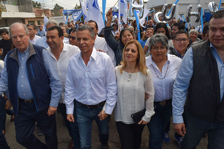 TRIELTAM ‘rescata’ militancia de perredistas