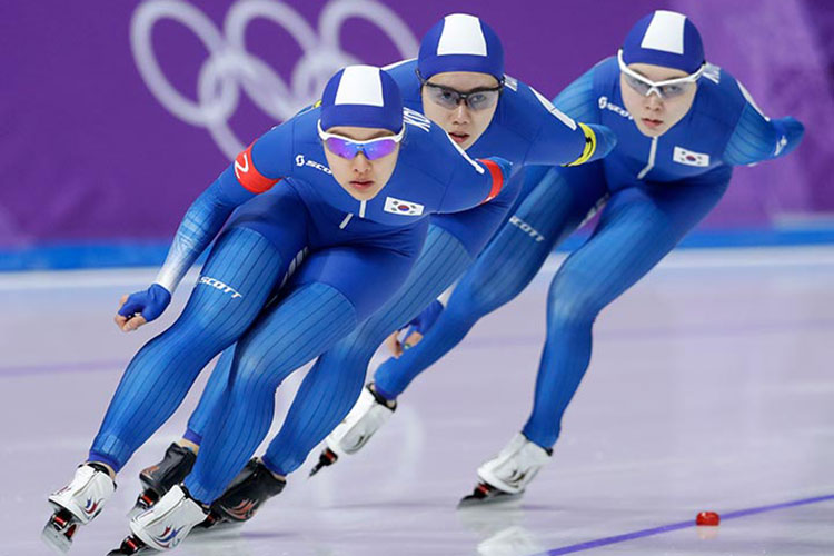 Patinadoras surcoreanas irritan a miles de sus compatriotas