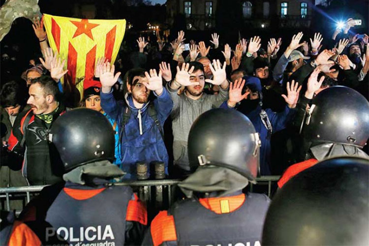Filtran pesimismo del exlíder catalán Carles Puigdemont