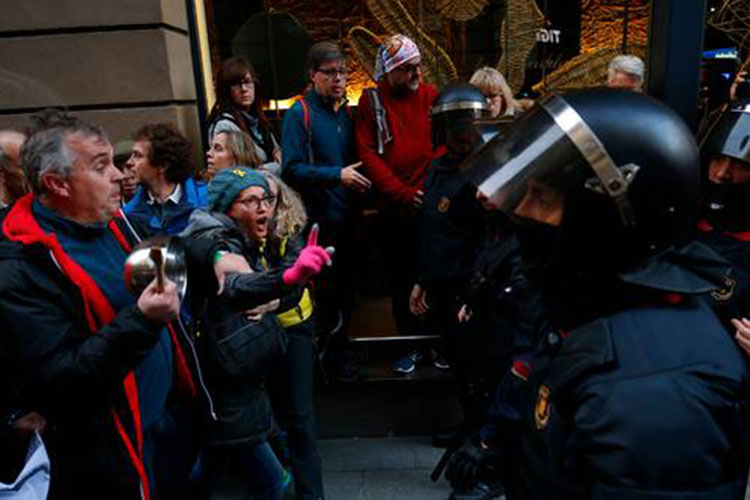 Protestas en la visita de Felipe VI a Barcelona