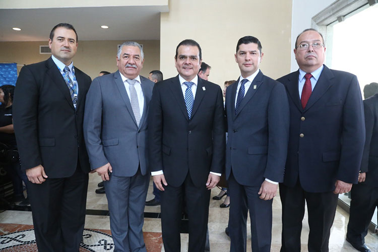 Rinde Rivas protesta como miembro del Consejo Estatal de Mejora Regulatoria