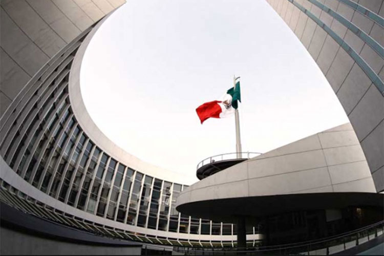 El Senado paga asesores de lujo; ganan más de $100 mil al mes