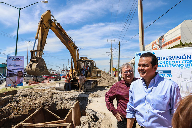 Entrega alcalde drenaje en la colonia Guerrero