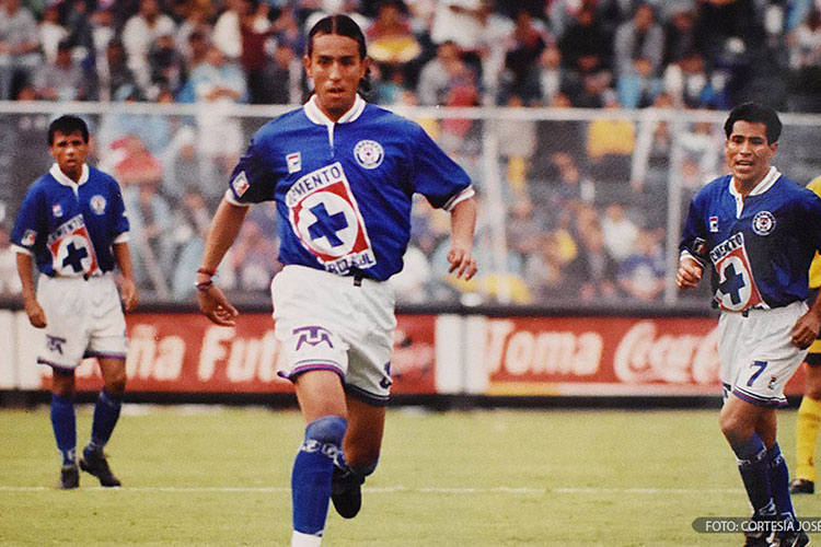 Cruz Azul, más arropado en el Azteca