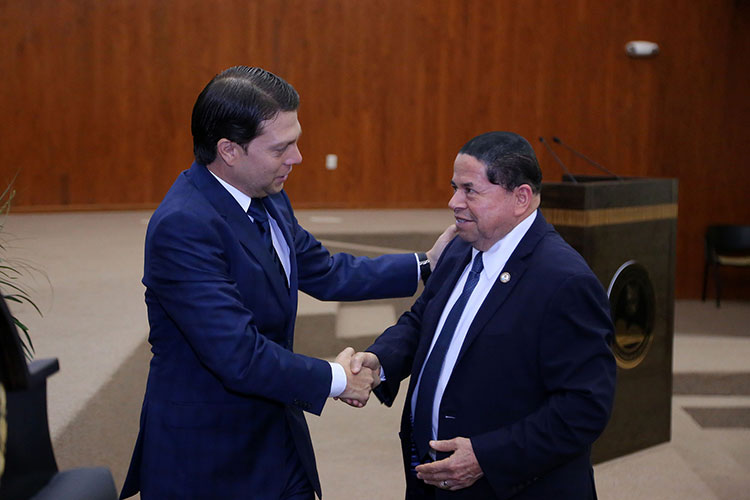 A pesar de los ataques los Salazar no se van: Ramiro