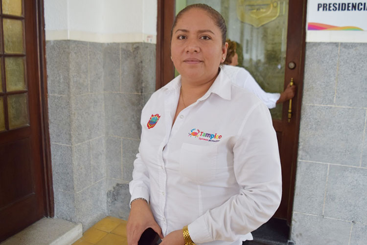 Alcaldesa de Tampico ‘madruga’ despensas; Tiene fin noble: Regidora