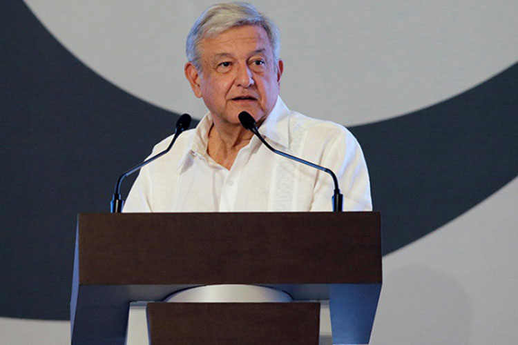 AMLO se pronuncia por gobierno austero y sin privilegios