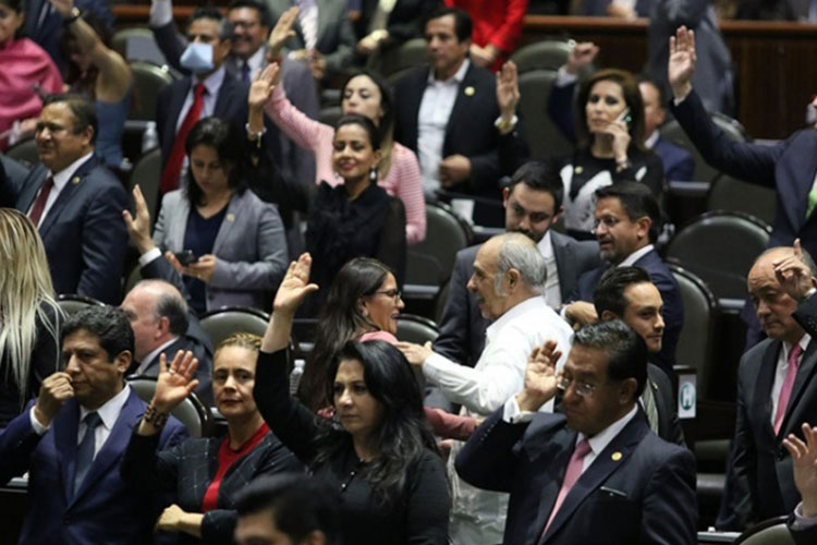 Publicidad oficial se discute el 19 de abril