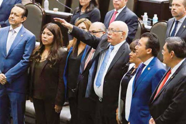 Sin los votos del PAN eligieron al auditor superior