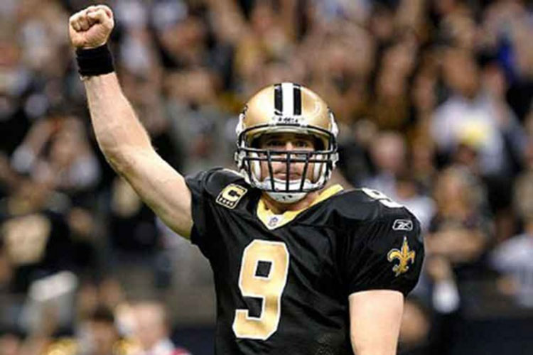 Drees Brees se queda de santo