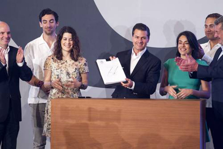 Buenas cuentas en mi gobierno, señala Peña ante banqueros