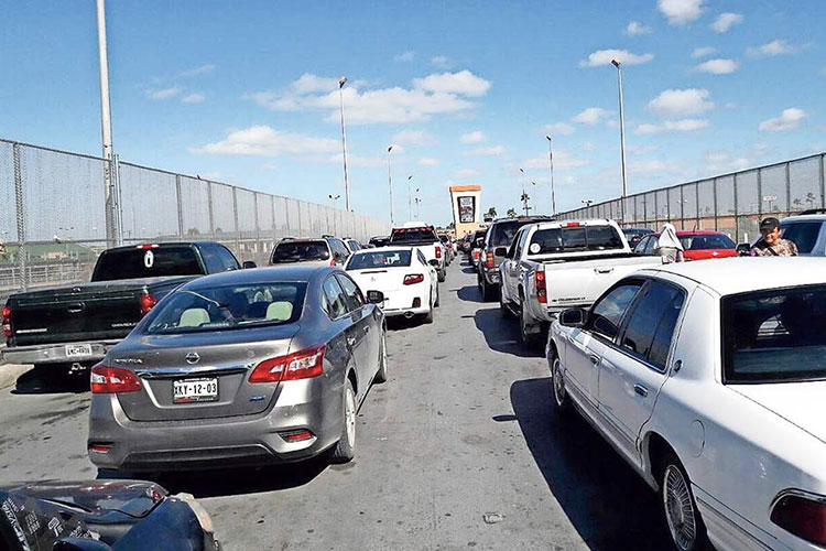 Una Tras Otra O través se pitorrea Egidio de priistas