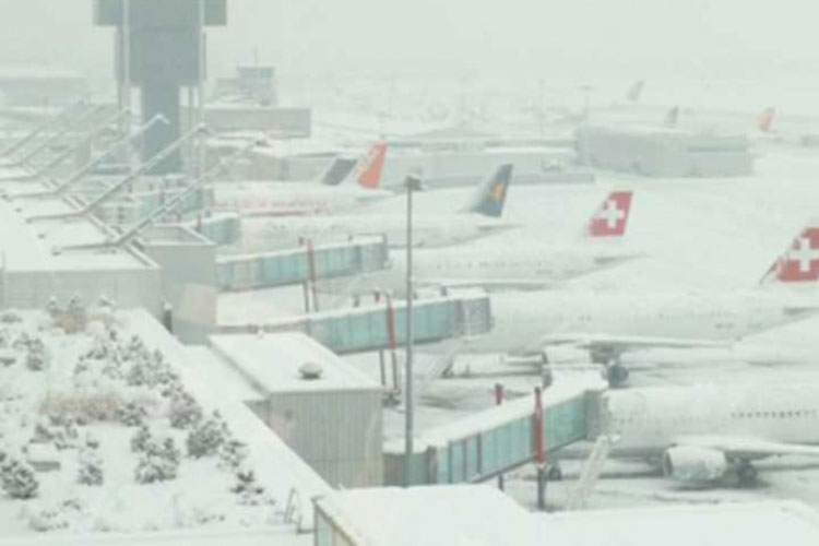 La Bestia del Este obliga al cierre del aeropuerto de Ginebra