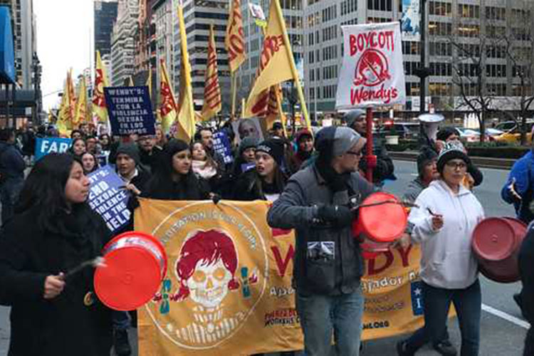 Trabajadores de Immokalee concluyen huelga de hambre afuera de Wendy’s